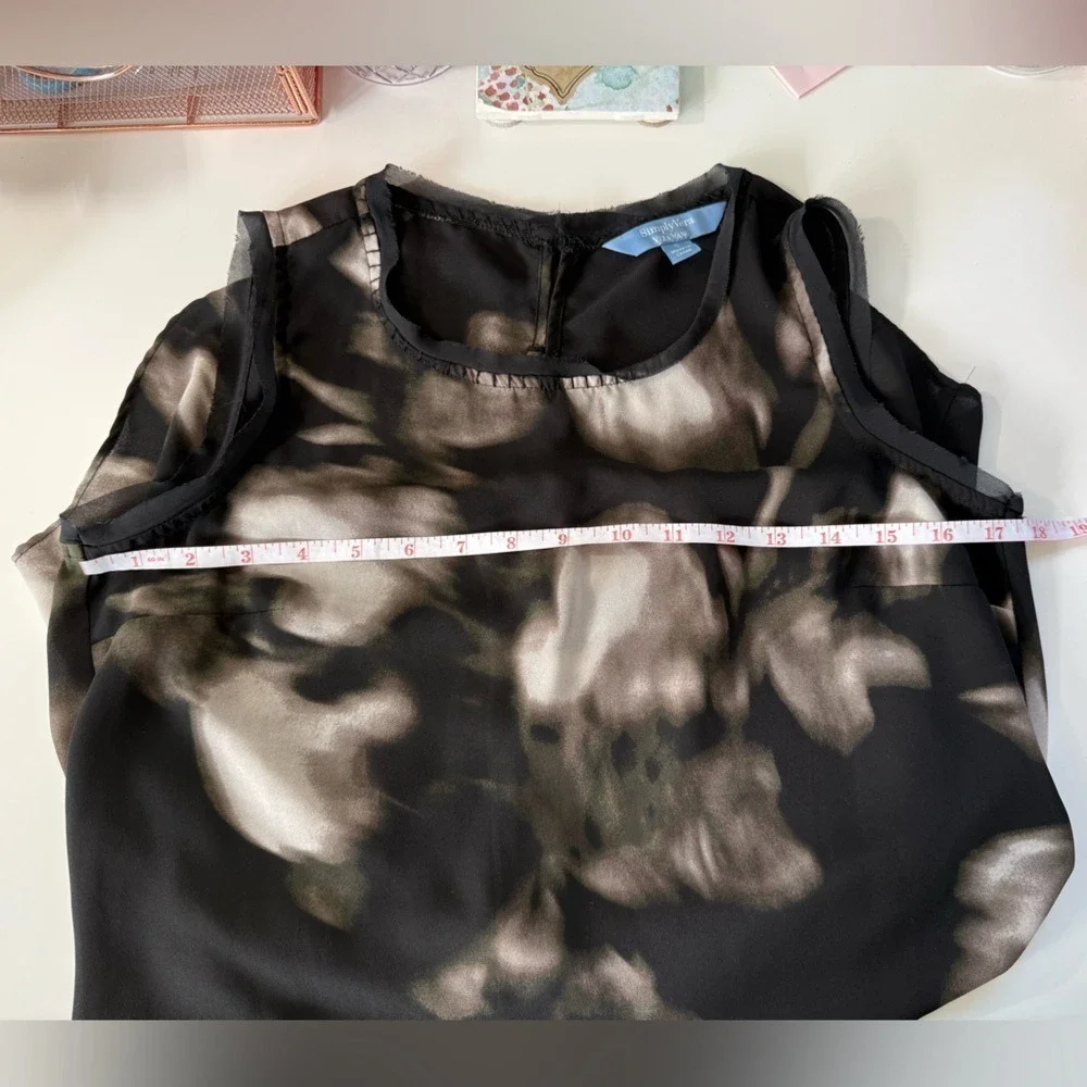 Simply‎ Vera Vera Wang Black Floral Sleeveless Asymmetrical Hem Tunic Top S